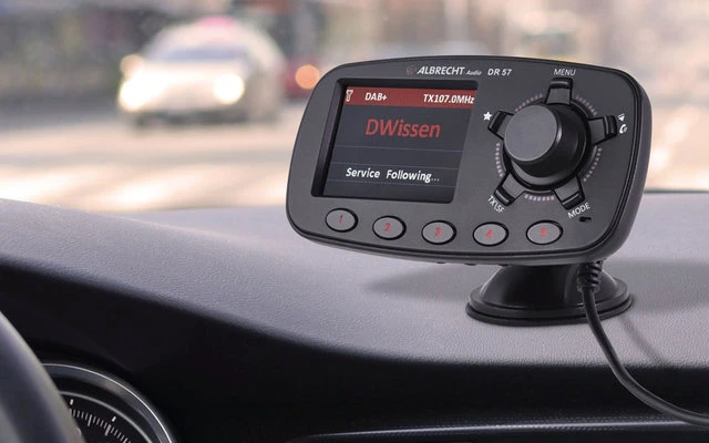 Albrecht DR57 DAB+ Autoradio-Adapter Mit Freisprecheinrichtung 1 Albrecht DR57 DAB+ Autoradio-Adapter Mit Freisprecheinrichtung