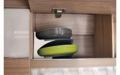 Purvario EKKOO Eck-Tellerhalter 5 Purvario EKKOO Eck-Tellerhalter -Dometic Verkäufe 437624 3110775