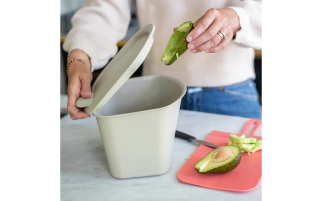 Koziol Schneidebrett Snap S Leaf Green 1 Koziol Schneidebrett Snap S Leaf Green